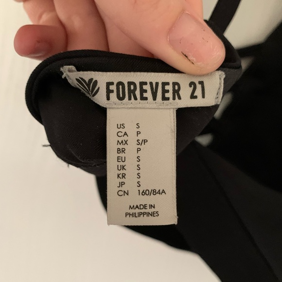 (3/$10) Forever 21 Sports Bra/Bathing suit top - Picture 3 of 4
